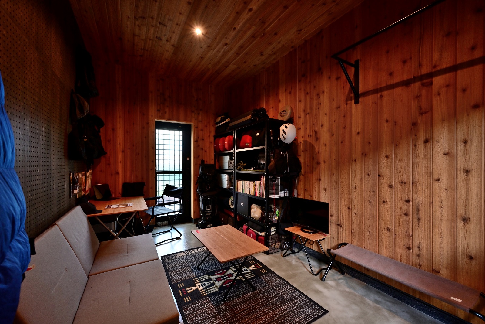 中と外が繋がる家